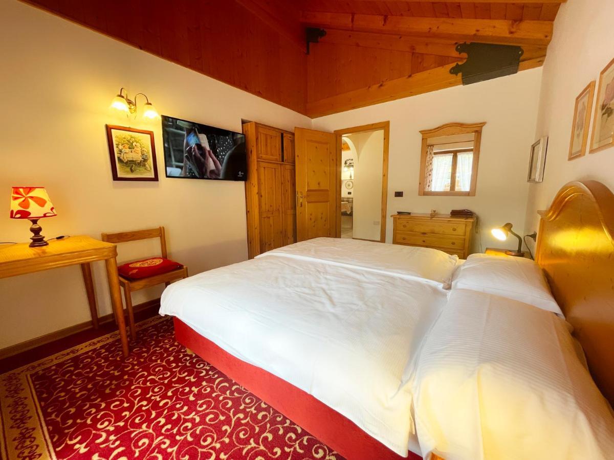 Alledolomiti Boutique Lake Hotel - Adults Friendly Molveno Bagian luar foto
