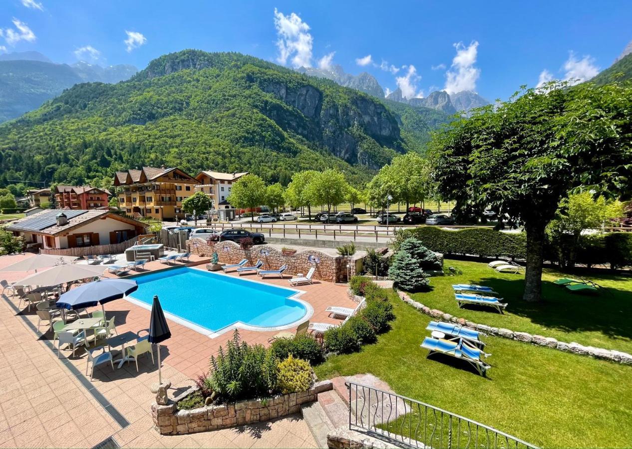 Alledolomiti Boutique Lake Hotel - Adults Friendly Molveno Bagian luar foto