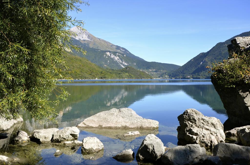 Alledolomiti Boutique Lake Hotel - Adults Friendly Molveno Bagian luar foto