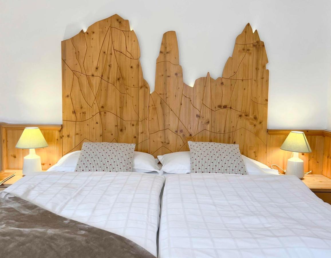 Alledolomiti Boutique Lake Hotel - Adults Friendly Molveno Bagian luar foto