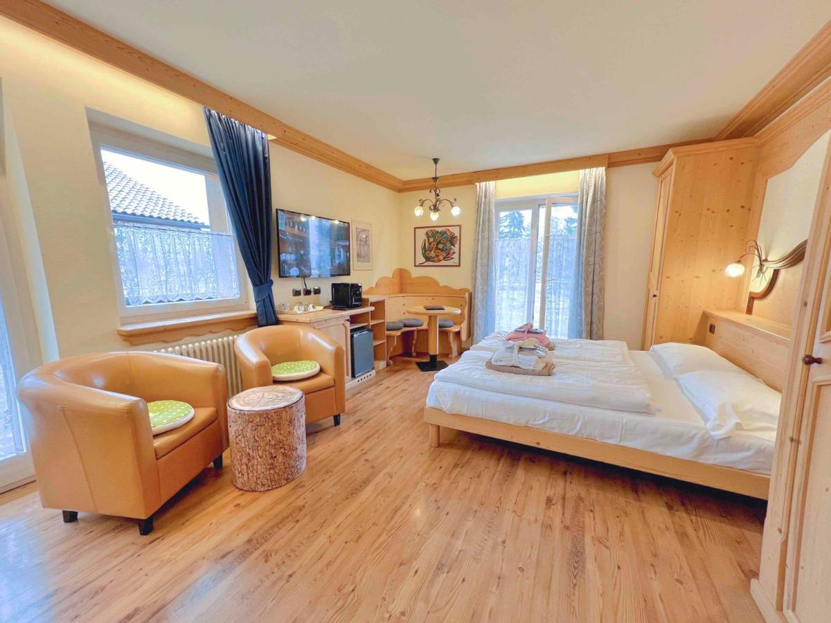 Alledolomiti Boutique Lake Hotel - Adults Friendly Molveno Bagian luar foto