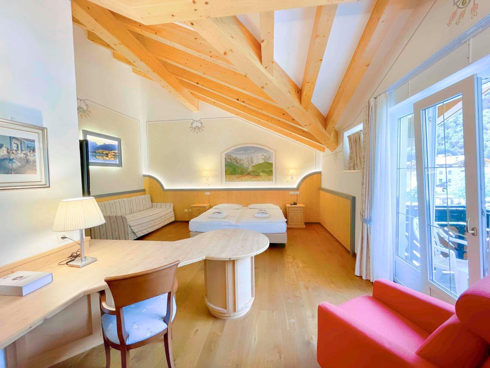 Alledolomiti Boutique Lake Hotel - Adults Friendly Molveno Bagian luar foto