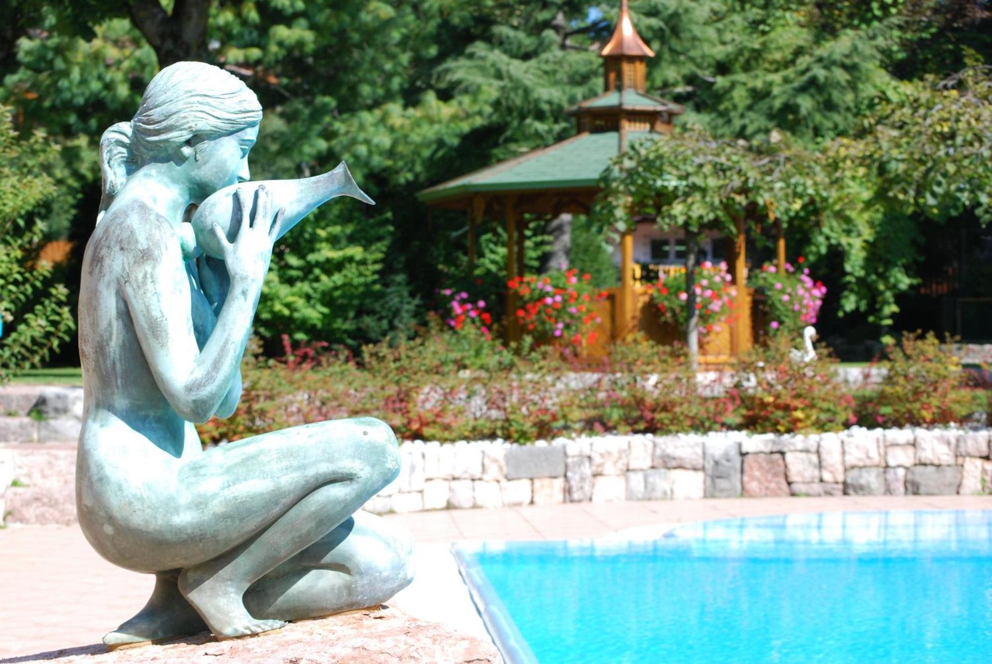 Alledolomiti Boutique Lake Hotel - Adults Friendly Molveno Bagian luar foto