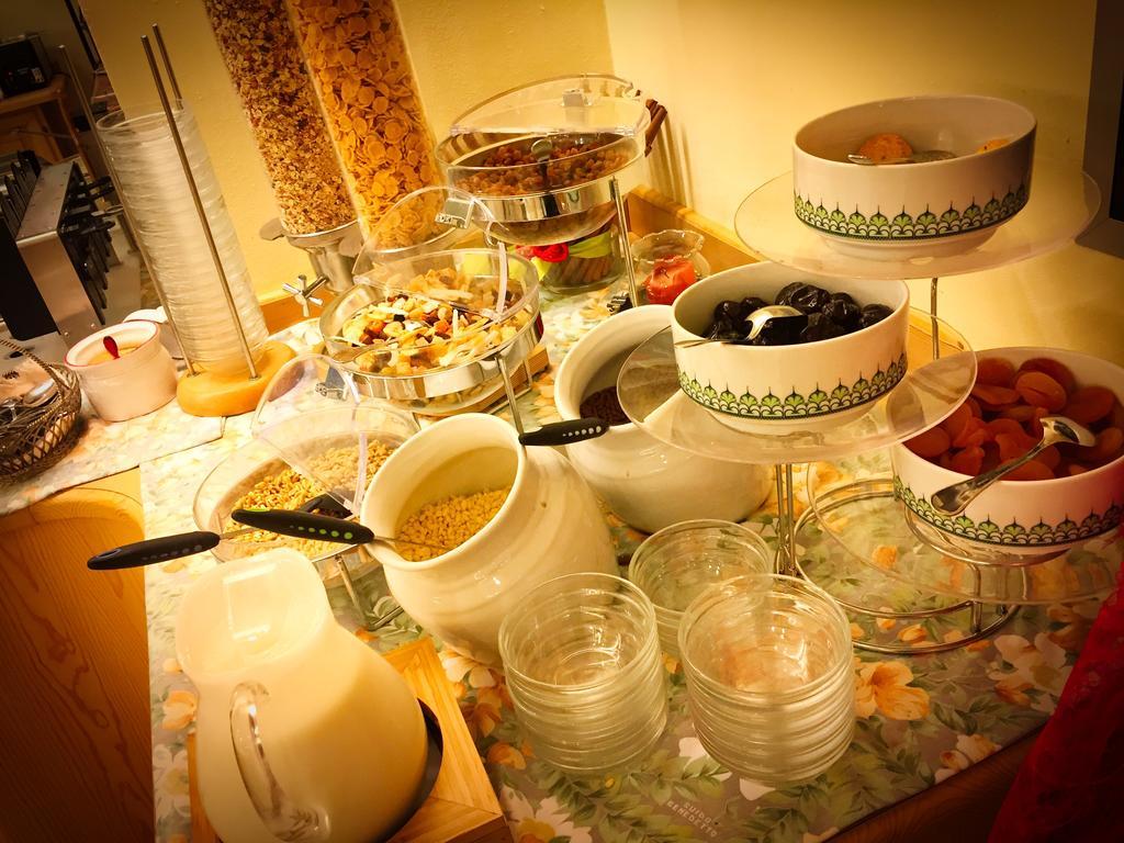 Alledolomiti Boutique Lake Hotel - Adults Friendly Molveno Bagian luar foto
